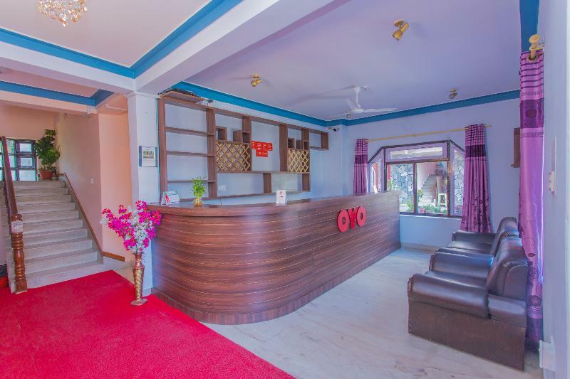 Oyo 227 Hotel Moonstone Pvt Ltd Pokhara Buitenkant foto